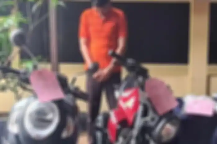 Maling motor di Jaksel jual motor Honda BeAT curian untuk beli motor baru. 