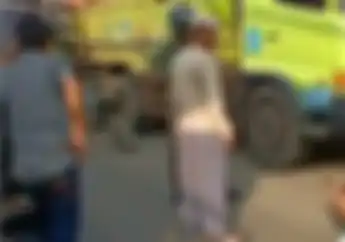 Bogor Mendadak Macet, Video Sopir Truk Ugal-ugalan Dihukum Anggota TNI, Kepala Lawan Aspal