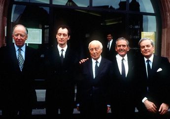 Namanya Sering Dikaitkan dengan Teori Konspirasi, Inilah Fakta Rothschild, Keluarga  yang Dipercaya Sanggup Mengendalikan Dunia dengan Cara Ini