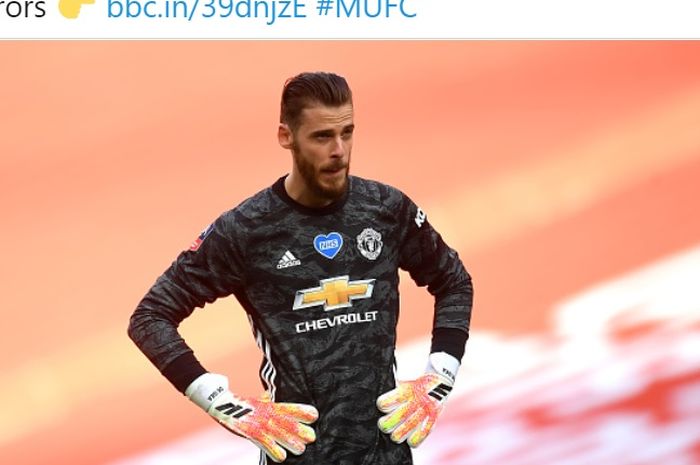 Ekspresi kiper Manchester United, David de Gea, saat timnya mengalami kekalahan dari Chelsea pada babak semifinal Piala FA, Minggu (19/7/2020) waktu setempat.