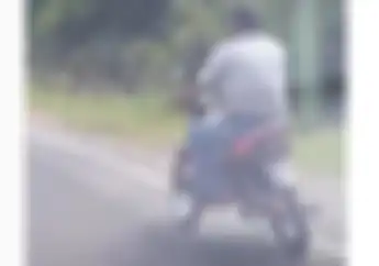 Video Unik Bikin Ngakak.. Motor Ini Cuma Buat Bikers yang Bernyali!