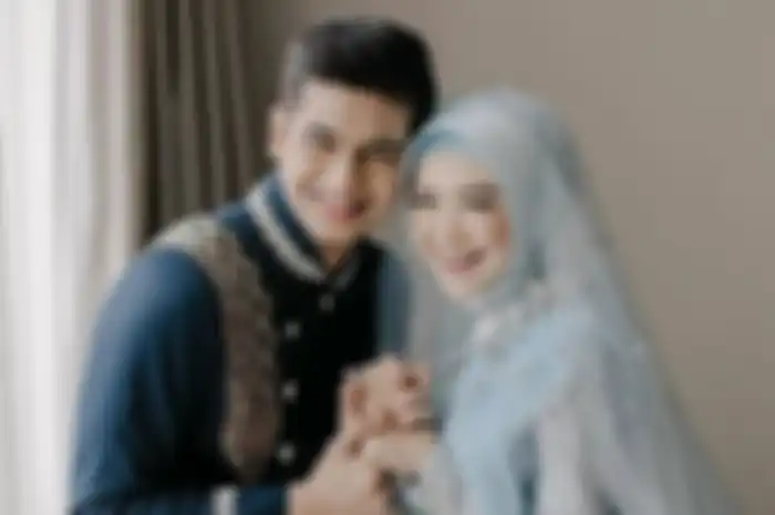 Ria Ricis berkaca-kaca, Teuku Ryan ucapkan janji pada mendiang ayah mertua.