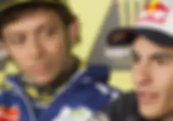 Setelah Tabrak Valentino Rossi, Marc Marquez Malah Komen yang Bikin Fans Rossi Ngamuk