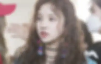 6 Tips Bikin Rambut Keriting Jadi Lembut Seperti Yuqi (G)I-DLE