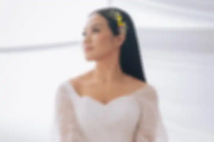 Video klip lagu Dunia Tipu-tipu milik Yura Yunita berhasil bikin semua orang menangis