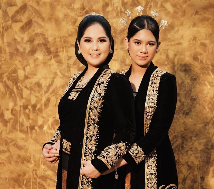Potret cantik Annisa Pohan dan Almira Yudhoyono
