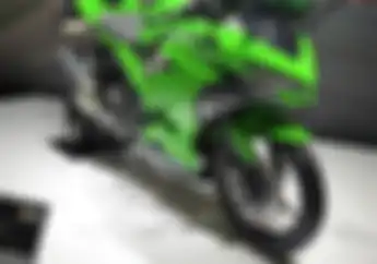 Ini Kumpulan Foto Kawasaki Ninja 250 Terbaru, Perhatikan Detailnya