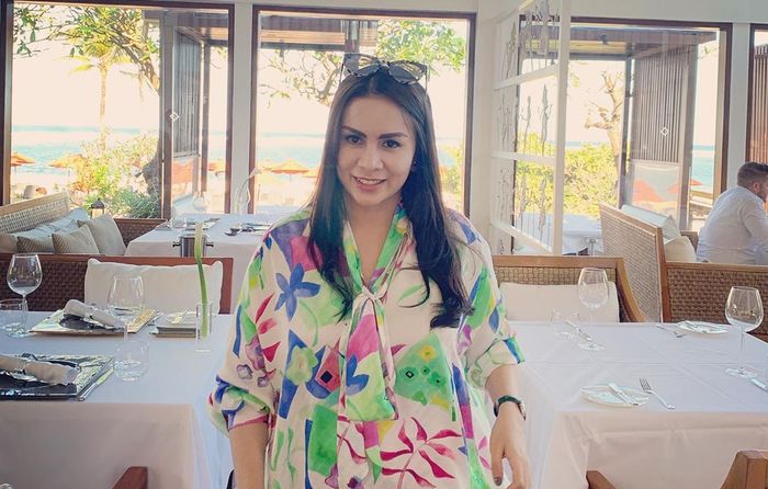 Pasca Melahirkan, Momo Geisha Pamer Tubuh Langsing Seksi dengan Celana Pendek Ketat yang Jadi Sorotan