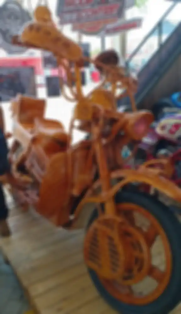 Honda Supra Fit dibalut bodi kayu