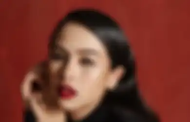 Maudy Ayunda Rilis Lagu 'Not For Us', Katanya Relate Sama Kaum Cewek Nih