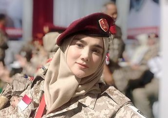 Naik Kelas dari Artis Jadi Anggota DPR, Mulan Jameela Kepergok Turun dari Mobil Seharga Nyaris 2 Miliar Hingga Tenteng Tas Mungil Harga Fantastis saat Kondangan