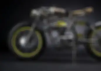 Modifikasi Honda CB350 Ini Nyeleneh Banget, Mesinnya Terbalik!