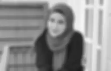 Mualaf Usai Mimpi Ketemu Kakek Berjubah Putih, Ternyata Begini Kehidupan Pesinetron Wanita Ini, Akui Nikah Pertama Kali Saat Masih Duduk di Bangku SMA
