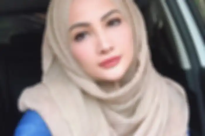 Terenyuh Saat Baca Arti Surat Al Fatihah, Artis Cantik Ini Diam-diam Jadi Mualaf Meski Takut Diusir Keluarganya, Begini Perjuangannya Hingga Akhirnya Berakhir Bahagia