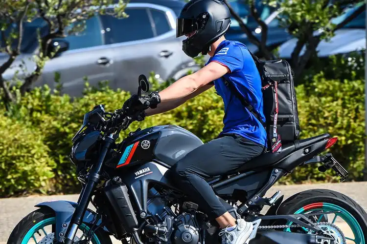 Mick Schumacher Tunggangi Motor Yamaha MT-09 di F1 Prancis, Berapa Harganya?
