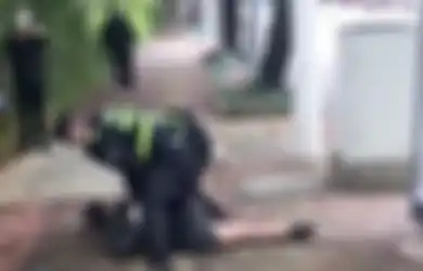 Dibekuk Bak Penjahat Kriminal, Beginilah Polisi di China Mengamankan Pasien Virus Corona yang Menolak Menggunakan Masker