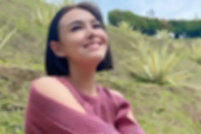 Amanda Manopo Ikatan Cinta Pamer Gaya Rambut Baru Pakai Bandana Mewah, Netizen : Gajian Sebulan Cuma Buat Kain Seuprit!