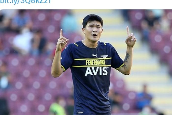 Kampiun Liga Italia 2021-2022, AC Milan, dikabarkan ingin merekrut mantan murid Shin Tae-yong yang pernain bermain di Indonesia, Kim Min-jae.