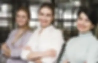 Bisa Ungkap Karakter Seseorang yang Sebenarnya, Coba Pilih Satu yang Paling Menarik dari 5 Gambar Wanita Berikut Ini, Ada Si Pemalu sampai Si Percaya Diri
