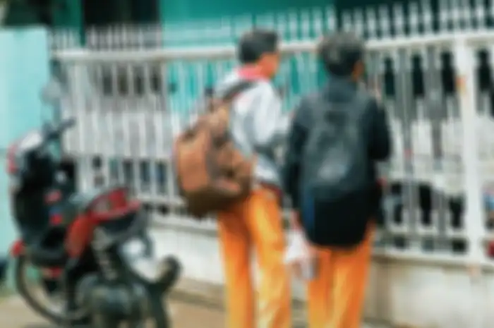 anak sekolah mau titip motor