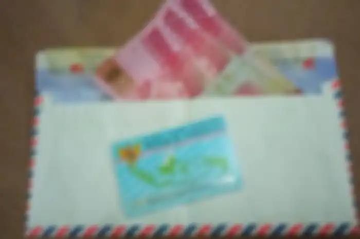 BLT BBM Rp600 ribu cair dan bisa diambil, siapkan KTP dan foto kondisi rumah masing-masing.