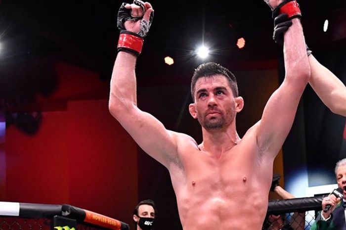 Dominick Cruz bikin TJ Dillashaw kaget