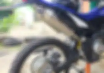 Trabas Makin Beringas, Yamaha WR 155R Custom Knalpot Double Muffler