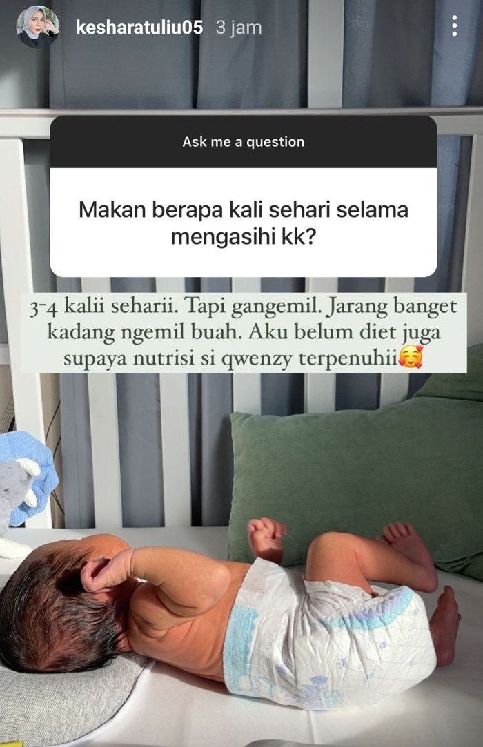 Unggahan Kesha Ratuliu menjelaskan asupan makannya saat menyusui yang Grid.ID kutip pada Senin (21/12/2021).