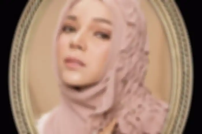 Potret cantik Dewi Sandra