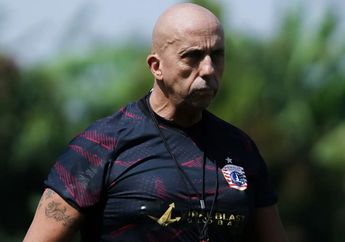 Pasang Wajah Sangar, Pembantu Angelo Alessio dari Italia Akhirnya Gabung Persija