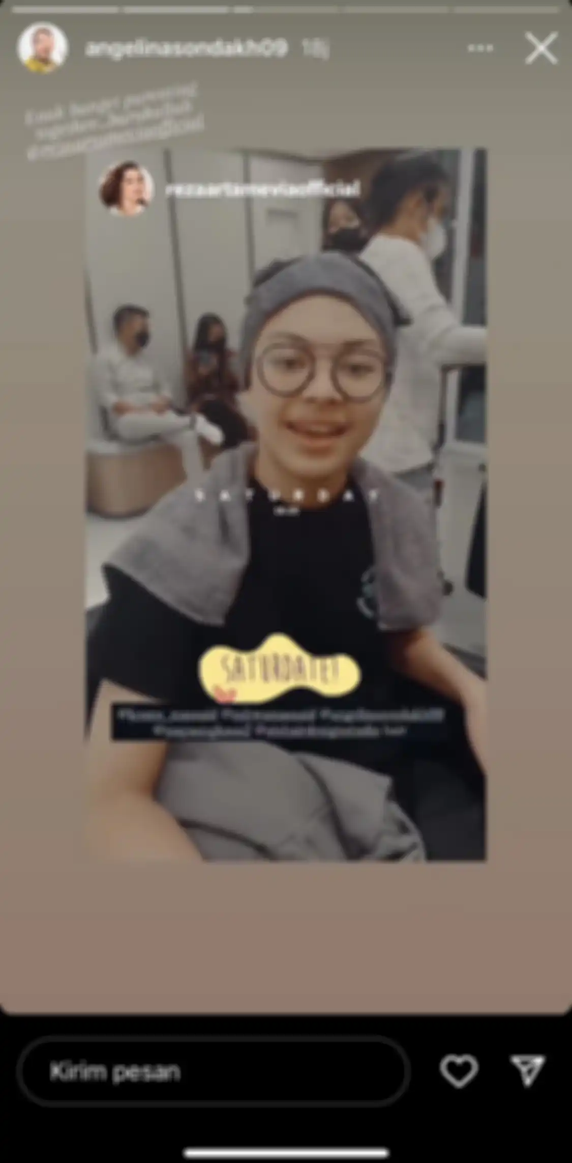 Kedekatan Reza Artamevia dengan Keanu putra Angelina Sondakh. 