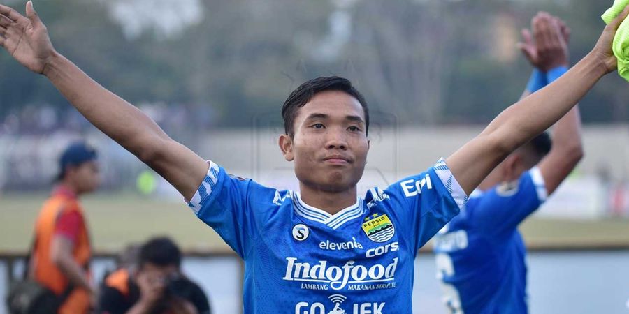 Pemain Timnas U-19 Indonesia Disambut Hangat Pesaingnya di Lini Belakang Persib