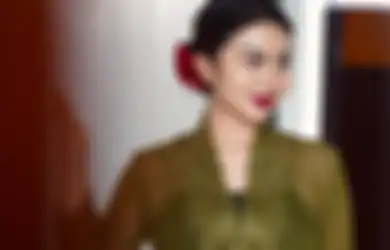 Ketahui, Inilah Perbedaan Longtorso dan Bustier Untuk Dalaman Kebaya