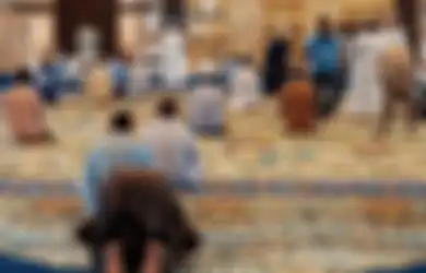 Puasa Lancar Tapi Tak Pernah Salat, Apa Hukumnya? Ustaz Abdul Somad Ingatkan Hal Ini