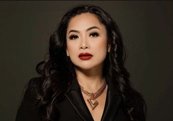 Panen Harta Usai Sandang Gelar Ratu Gosip Moncer Tanah Air, Feni Rose Ungkap Dirinya Ternyata Harus Jungkir Balik Nyicil Demi Miliki Apartemen Impian: Aku Mencicil dengan Cermat dan Hemat!