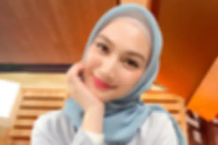 Ilustrasi wajah glowing saat lebaran (Melody)