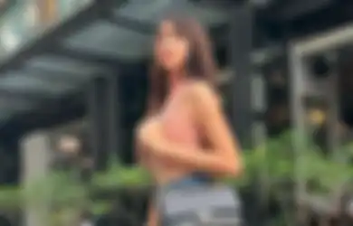 Rela Tinggalkan Indonesia Demi Oplas di Korea, Lucinta Luna yang Muncul dengan Kepala Ditutupi Perban Malah Ngaku Takut Lihat Wajahnya Sendiri