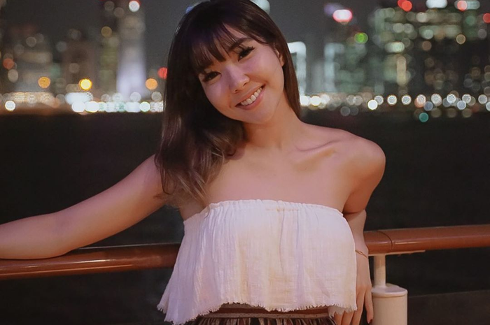 Hot Mama! Meski dari Belakang, Foto Gisella Anastasia Pakai Bikini di Bali Justru Malah Dipuji 