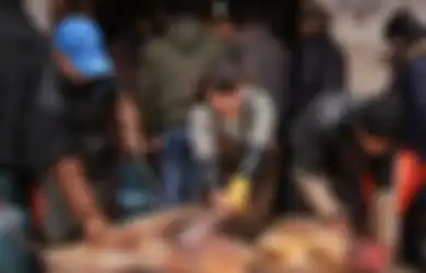 'Kolam Darah' dalam Perdagangan Daging Anjing China yang Brutal, Anjing Hidup Dipotong-potong dan Dihancurkan untuk Camilan: Daging Semakin Berkualitas Jika Dipotong Hidup-hidup