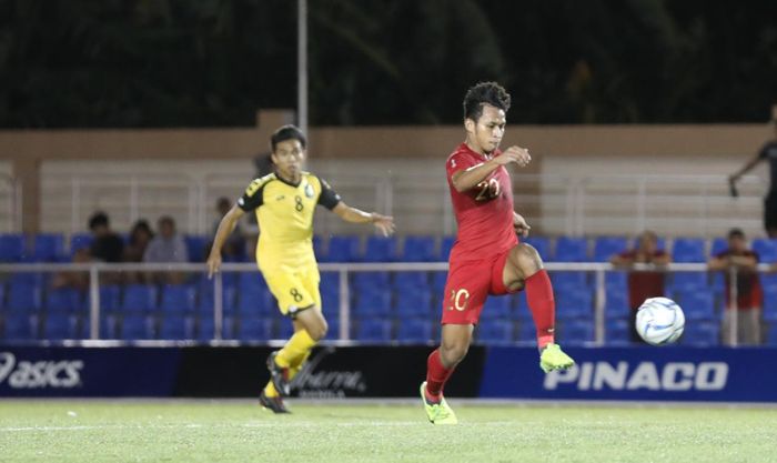 Pemain Timnas U-22 Indonesia, Osvaldo Haay, beraksi pada laga Grup B SEA Games 2019 kontra Brunei, Selasa (3/12/2019).