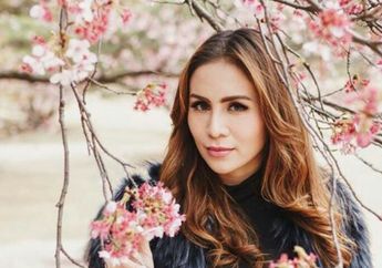 Calon Bayi Momo Geisha Banjir Hadiah Mahal di Acara 7 Bulanan 