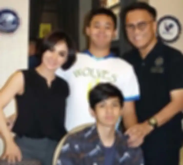 Yuni Shara dan Henry Siahaan