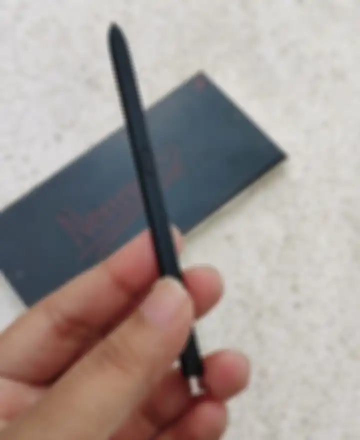 S Pen di Samsung Galaxy S23 Ultra 5G yang bisa lakukan berbagai hal.