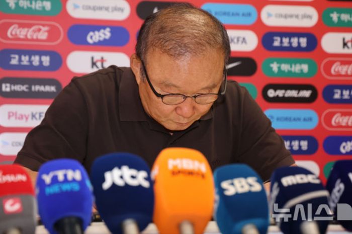 Momen Park Hang-seo mengumumkan pengunduran diri dari jabatan Wakil Presiden Federasi Korea Selatan (KFA). 
