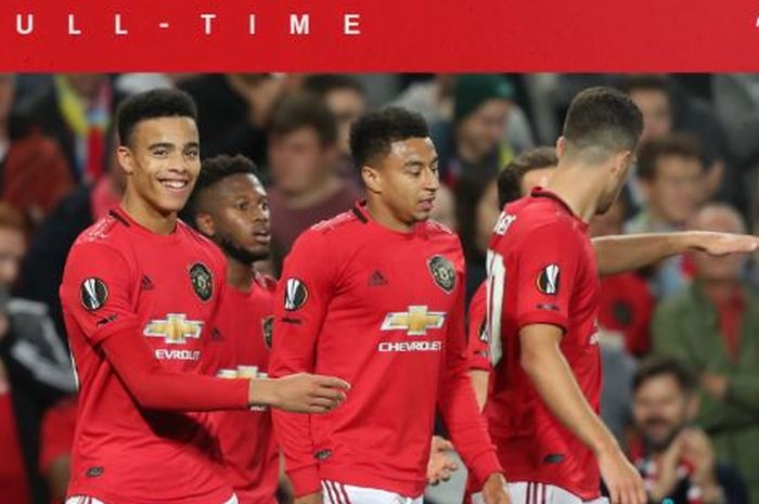 Penyerang Manchester United, Mason Greenwood (kiri), merayakan gol yang dicetak ke gawang Astana dalam laga Grup L Liga Europa di Stadion Old Trafford, Kamis (19/9/2019).