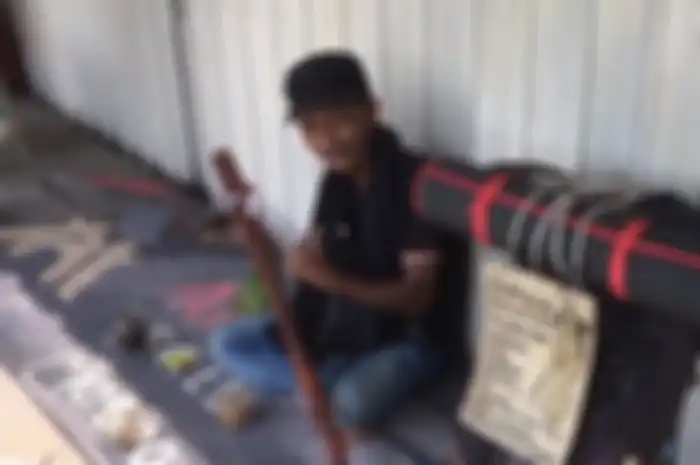 Pak De Tyo, berjalan kaki dari Aceh ke Papua 19 tahun lamanya.