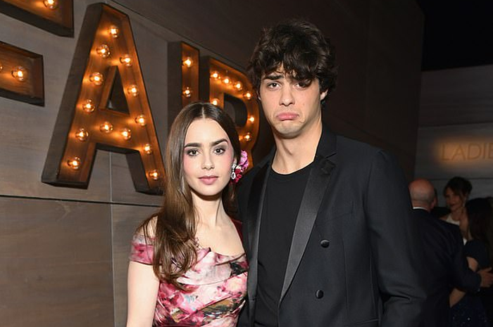 Lily Collins dan Noah Centineo