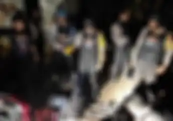 Gak Ada Ampun! Sarang Persembunyian Digempur Tim Cobra, 5 Begal Diringkus, Kaki Bolong Ditembak
