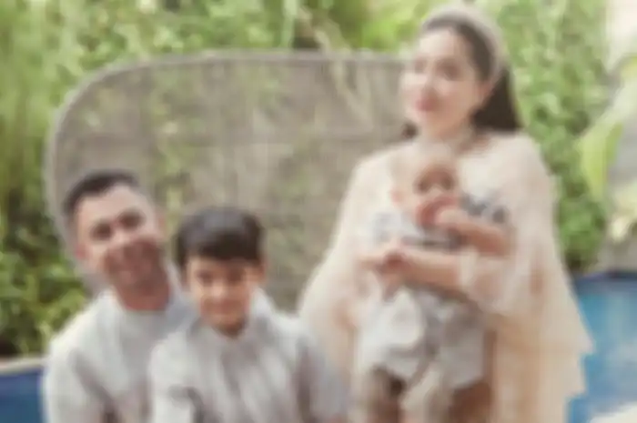 Potret Raffi Ahmad dan Nagita Slavina 
