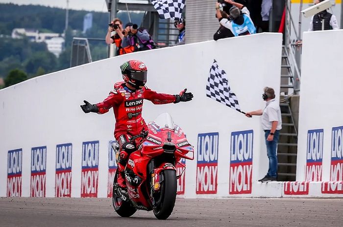 Francesco Bagnaia digadang-gadang bisa juarai MotoGP 2024, namun Marc Marquez berpeluang menyuguhkan perlawanan sengit.